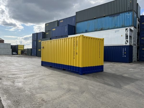 472770893_928174619292788_6575321665332359646_n-1536x1152 20ft Modified One-Trip Containers – Custom Build for Rainton Construction.