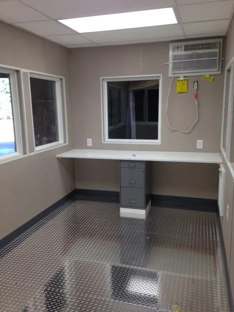 8 x 20 Guard Booth